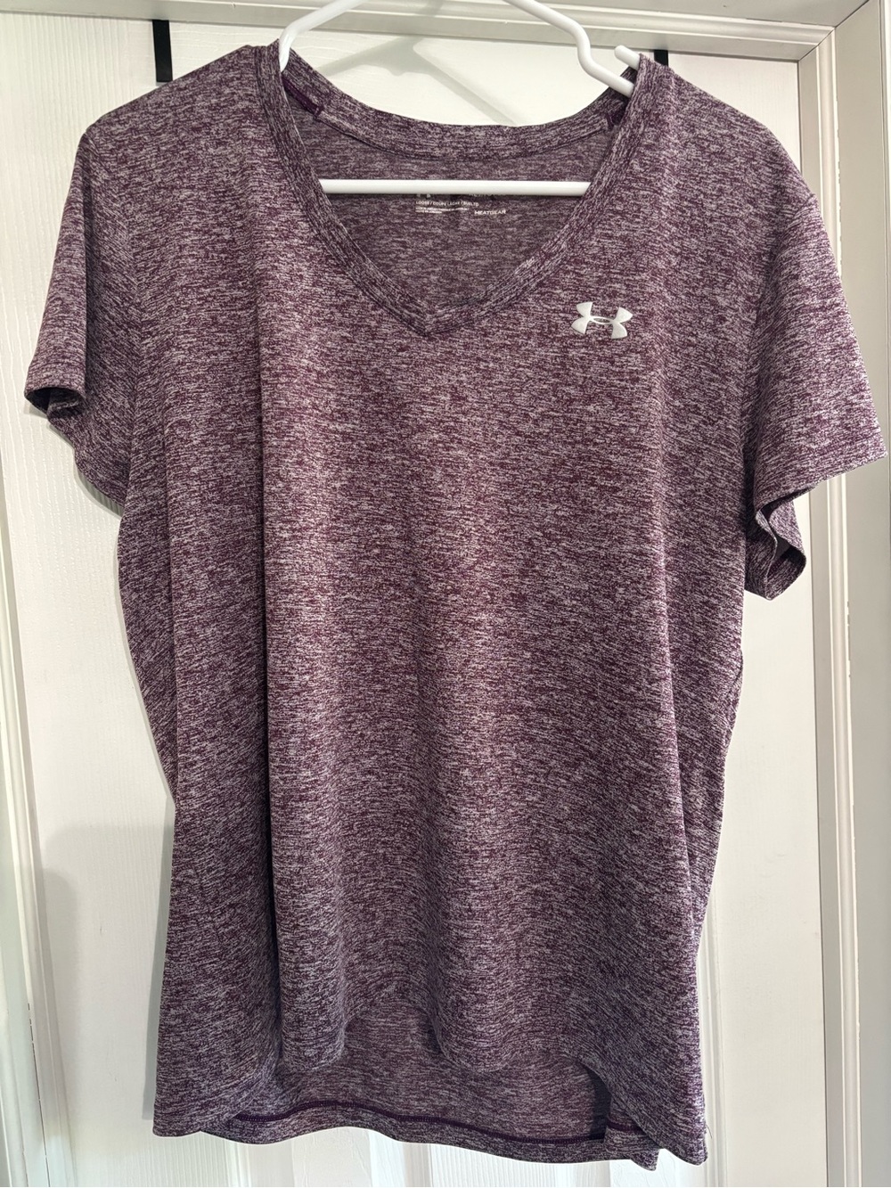 Under Armour Women’s Heather Plum V-Neck Short Sleeve Tee
